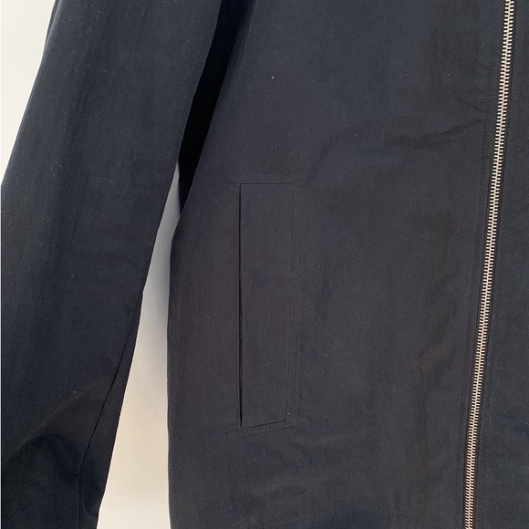 THEORY Navy Light Jacket - Picture 7 of 8